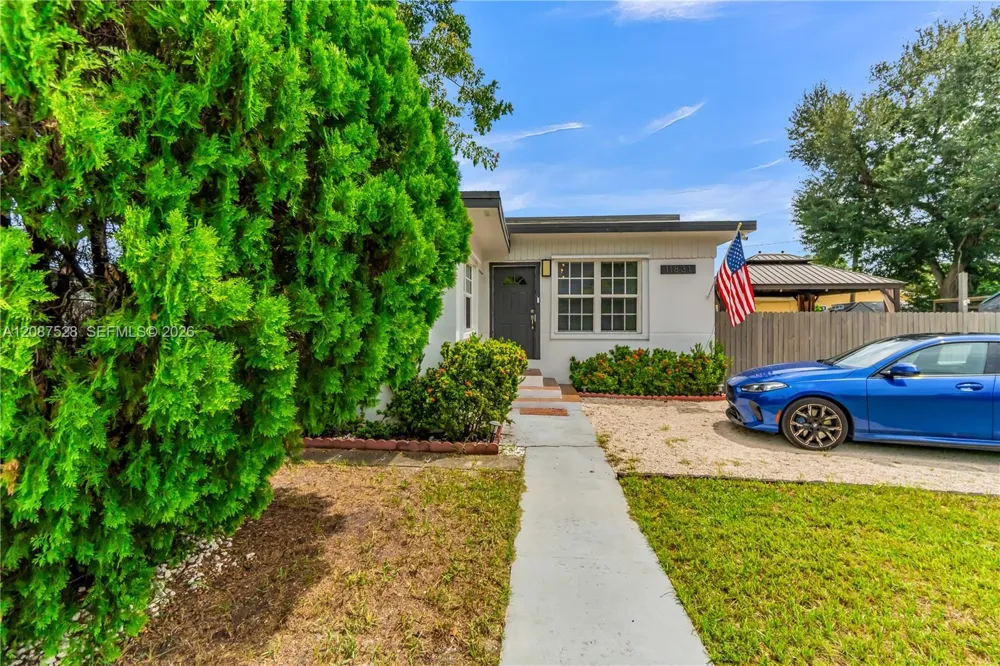 11831 NW 5th Ave Miami, FL 33168