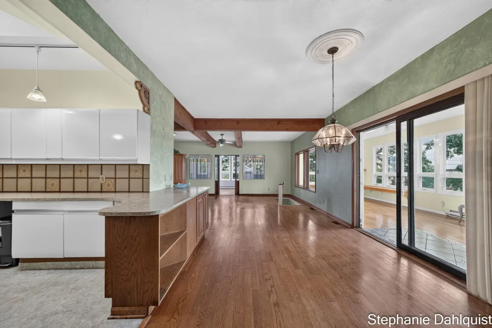 3135 Lakeshore Drive Muskegon, MI 49441
