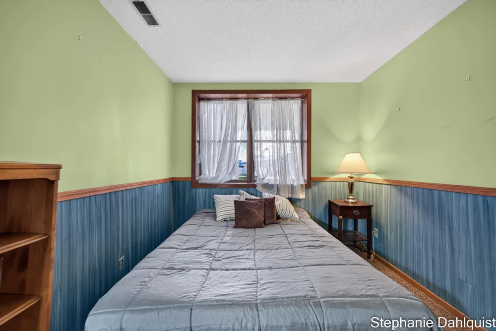 3135 Lakeshore Drive Muskegon, MI 49441
