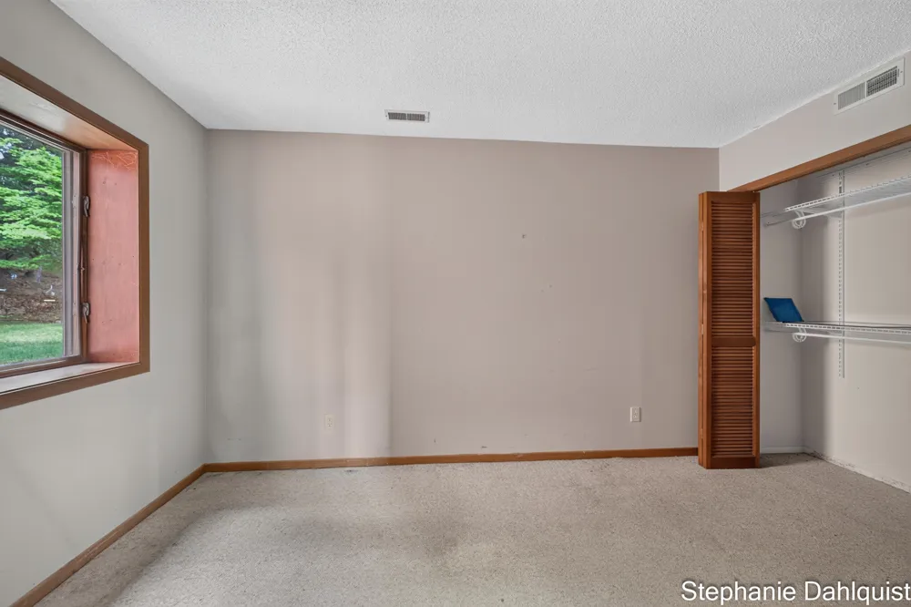 3135 Lakeshore Drive Muskegon, MI 49441