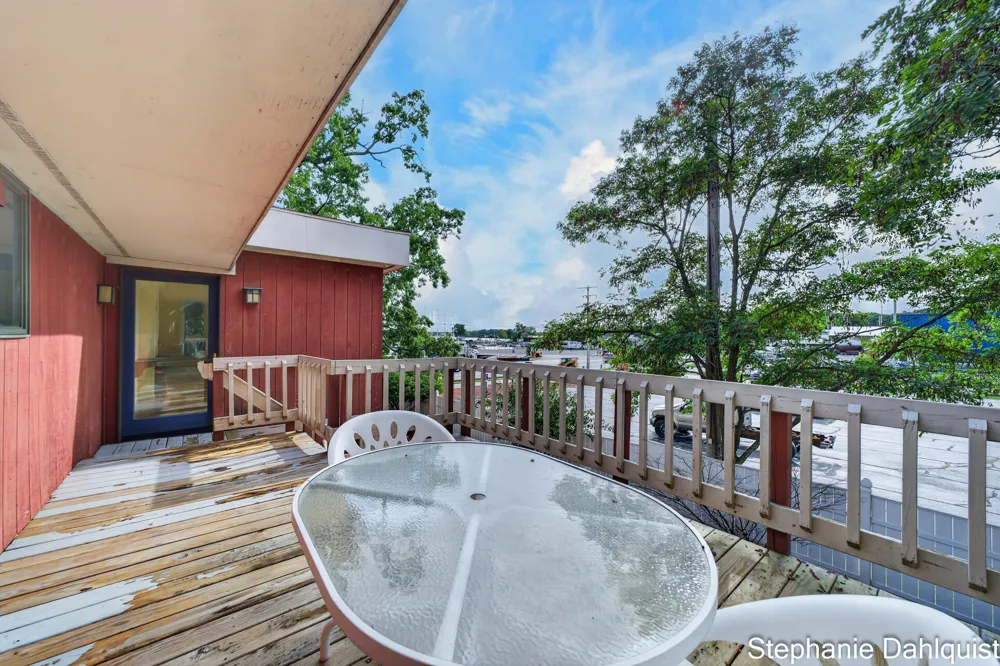 3135 Lakeshore Drive Muskegon, MI 49441