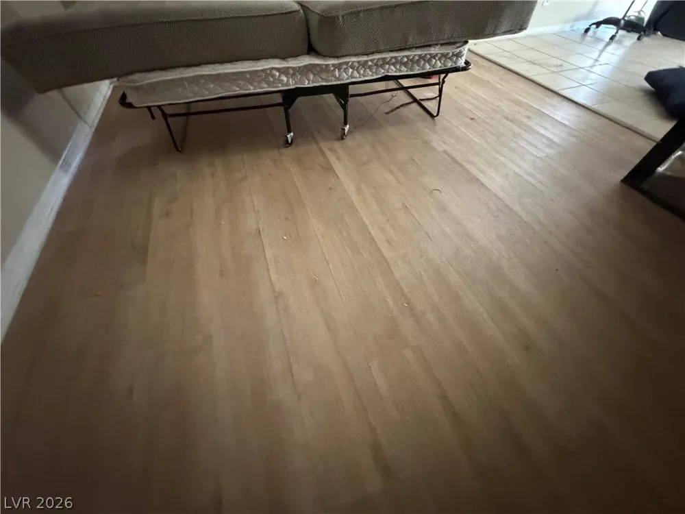 5052 Mountain Vista Street Las Vegas, NV 89120