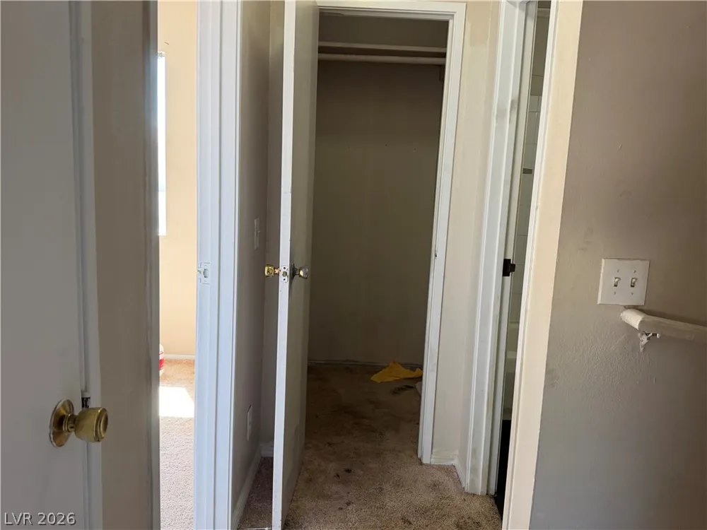 5052 Mountain Vista Street Las Vegas, NV 89120