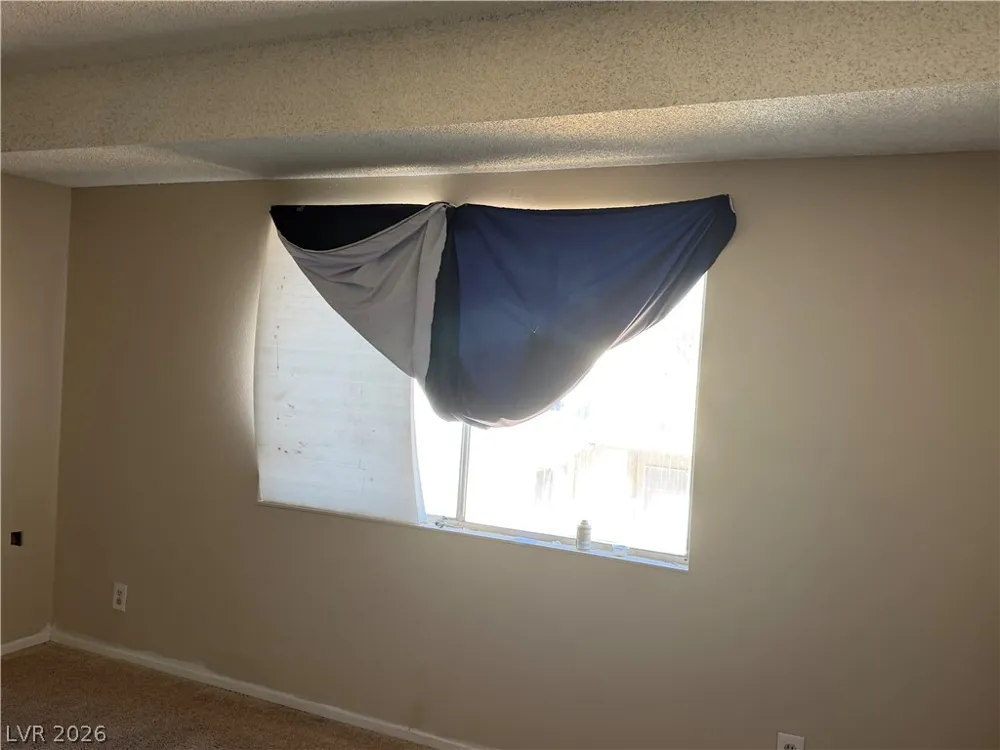 5052 Mountain Vista Street Las Vegas, NV 89120
