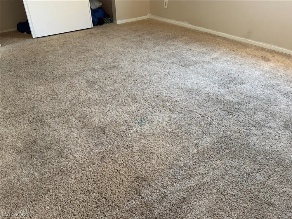 5052 Mountain Vista Street Las Vegas, NV 89120