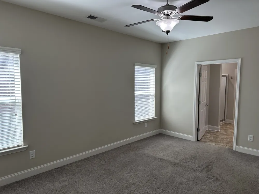 1413 Woodside Dr Lebanon, TN 37087