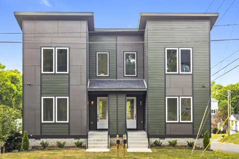 2211 18th Ave