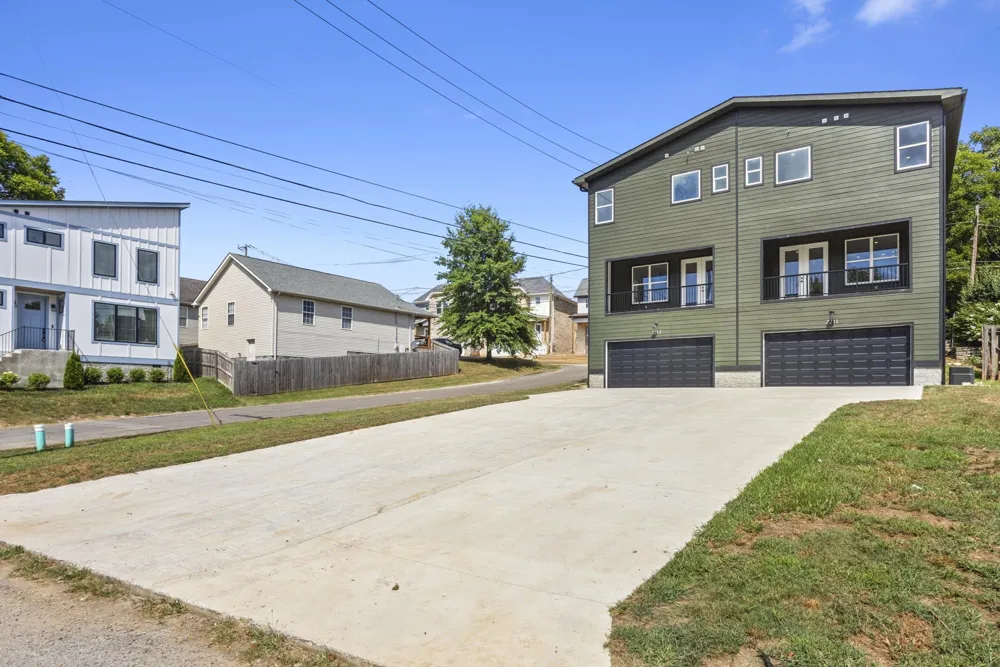 2211 18th Ave Nashville, TN 37208