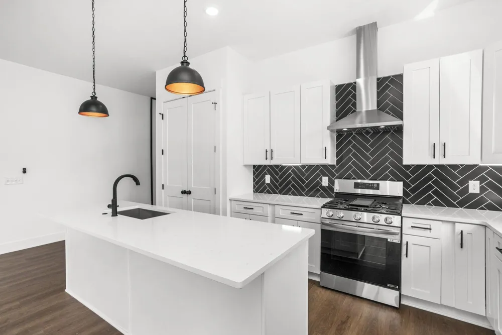 2211 18th Ave Nashville, TN 37208