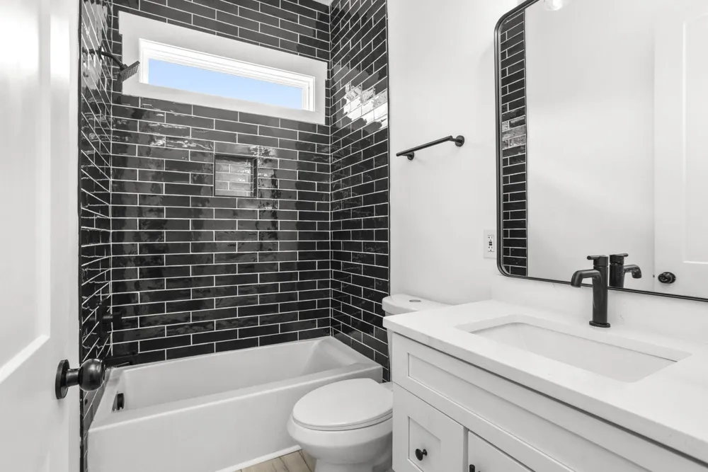 2211 18th Ave Nashville, TN 37208