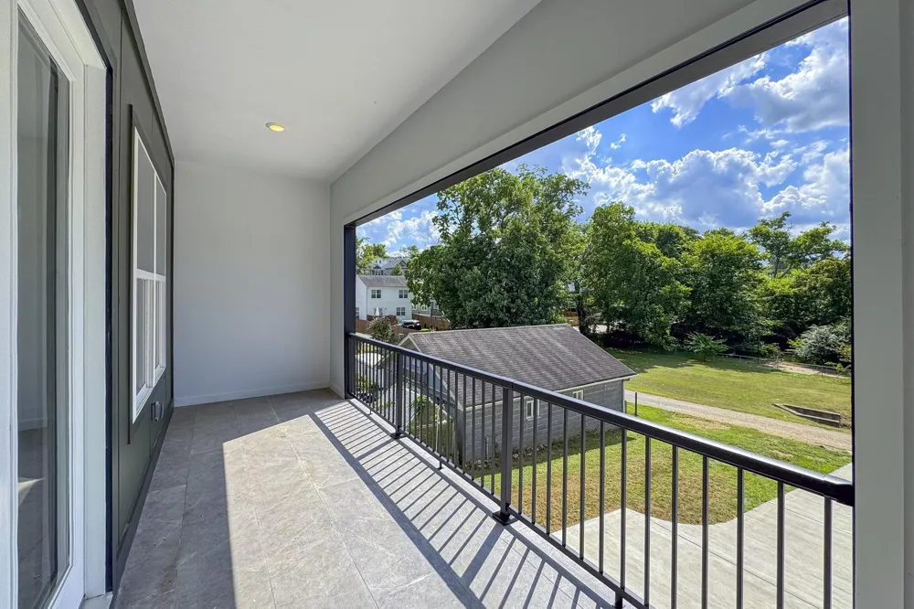 2211 18th Ave Nashville, TN 37208