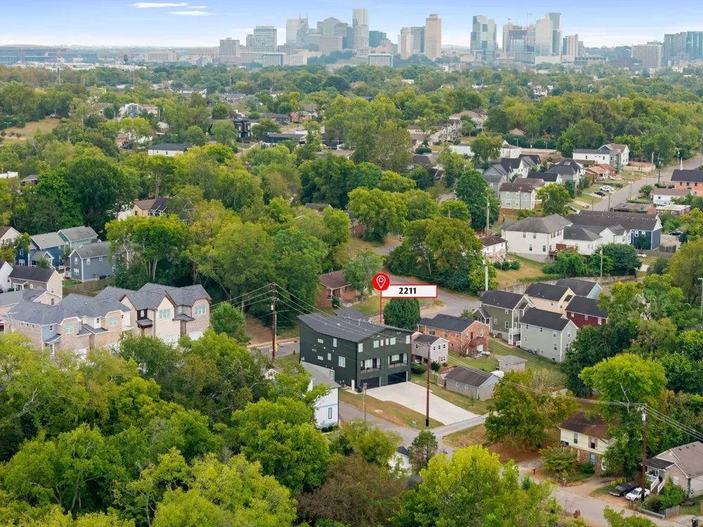 2211 18th Ave Nashville, TN 37208