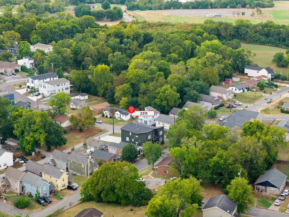 2211 18th Ave Nashville, TN 37208