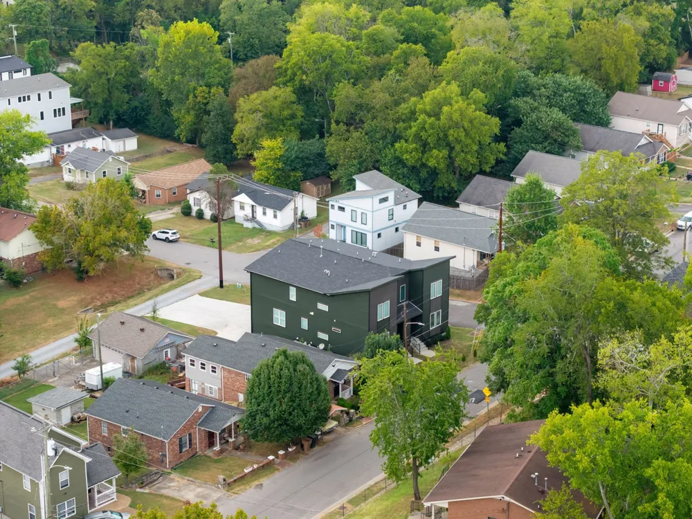 2211 18th Ave Nashville, TN 37208