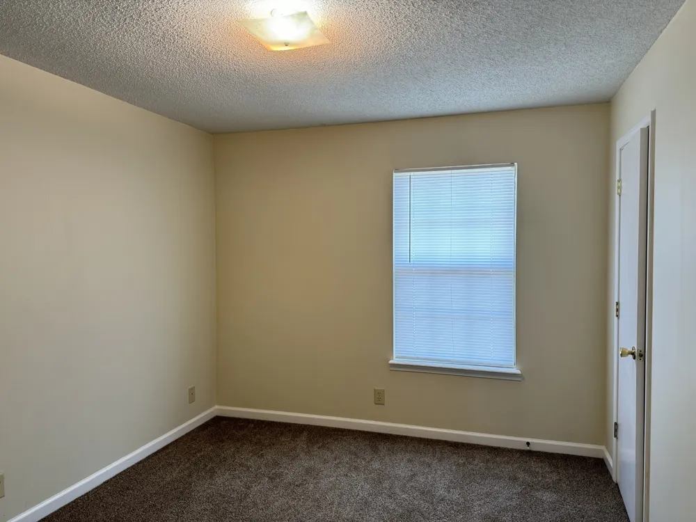 2513 Old Russellville Pike #2 Clarksville, TN 37040