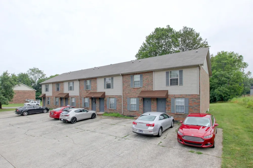 2513 Old Russellville Pike #2 Clarksville, TN 37040