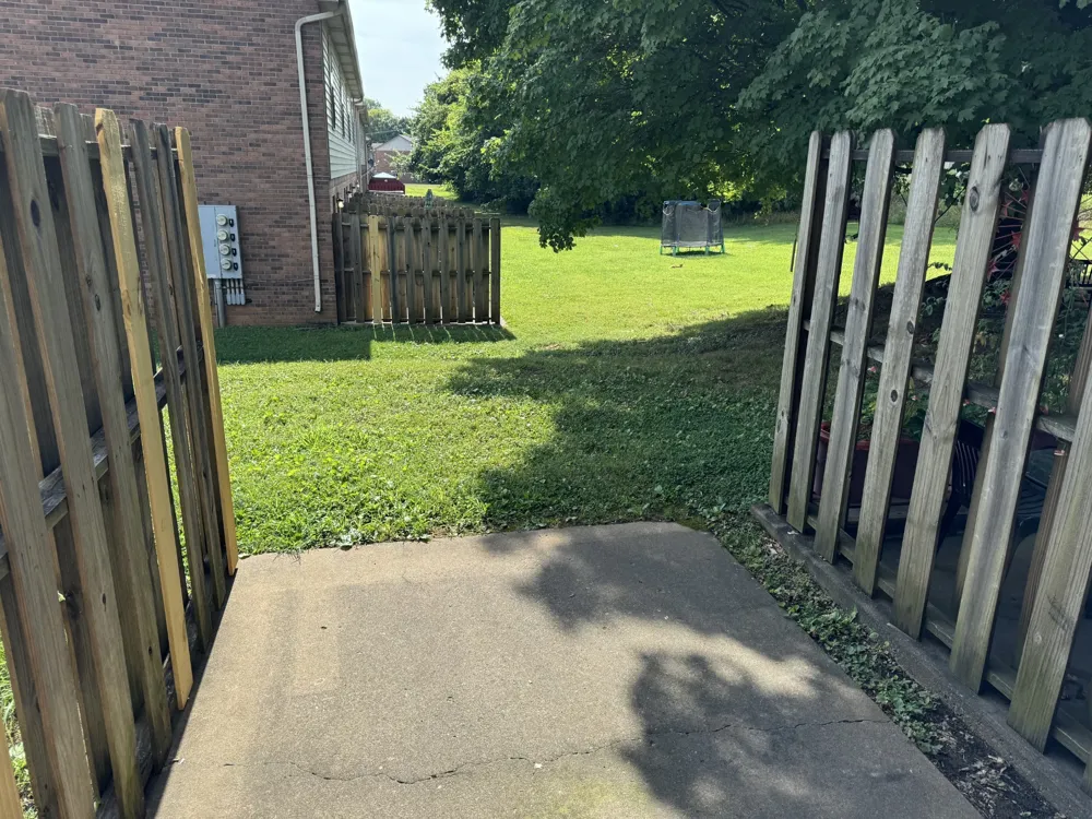 2513 Old Russellville Pike #2 Clarksville, TN 37040