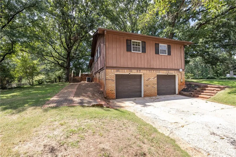 1380 Dupree Road Woodstock, GA 30189