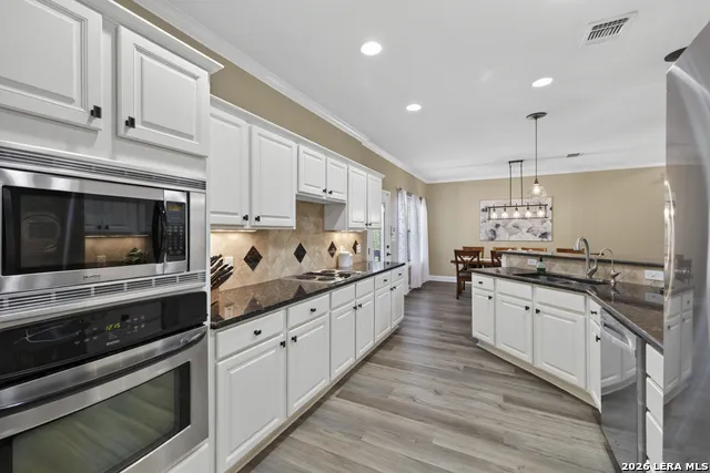 138 CANYON CRK Canyon Lake, TX 78133