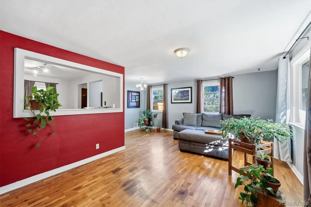 195 Perry Street Denver, CO 80219