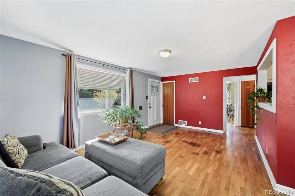 195 Perry Street Denver, CO 80219