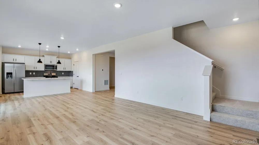 43092 Castle Stuart Street Elizabeth, CO 80107