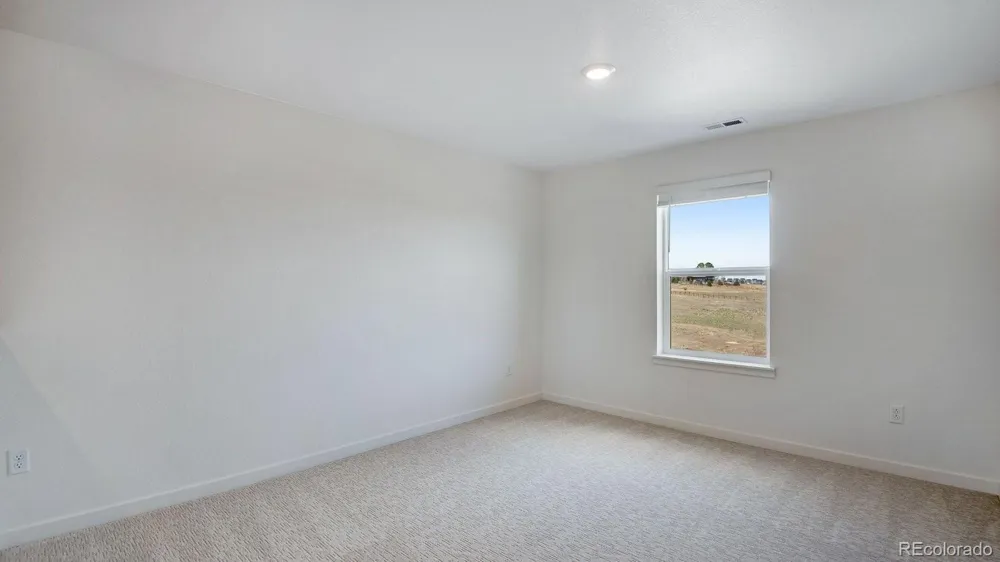 43092 Castle Stuart Street Elizabeth, CO 80107