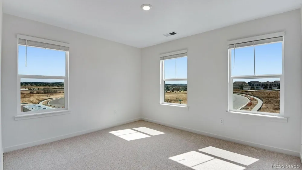 43092 Castle Stuart Street Elizabeth, CO 80107