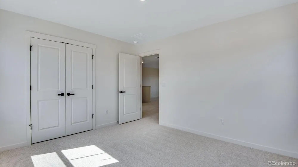 43092 Castle Stuart Street Elizabeth, CO 80107