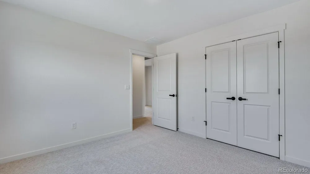 43092 Castle Stuart Street Elizabeth, CO 80107