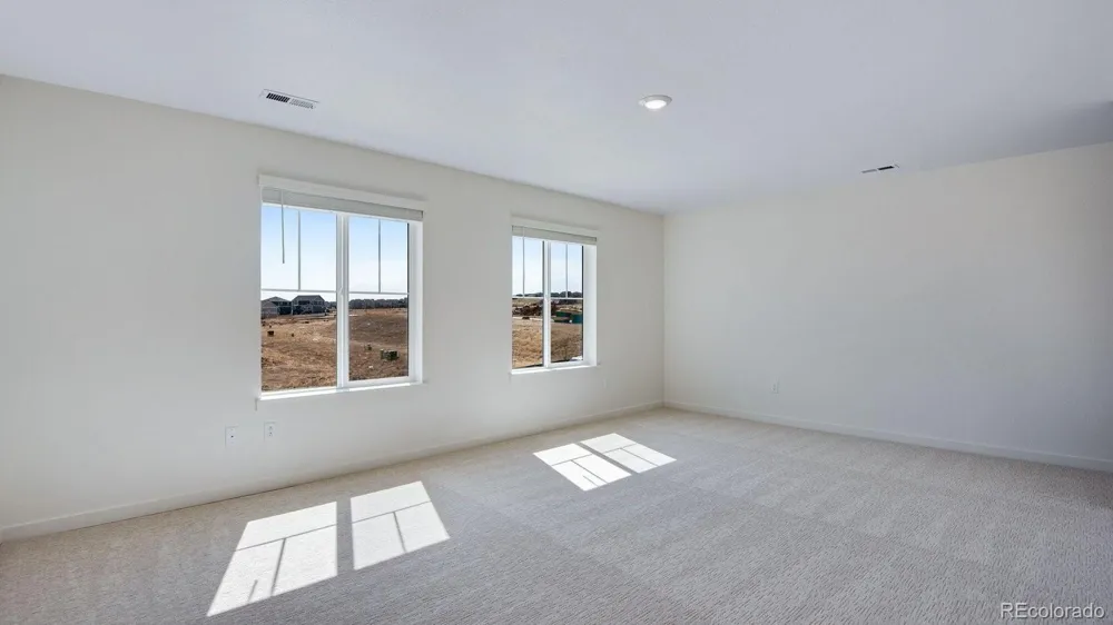 43092 Castle Stuart Street Elizabeth, CO 80107