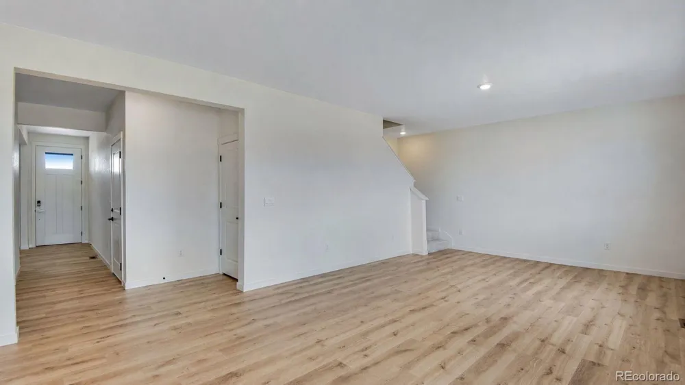 43092 Castle Stuart Street Elizabeth, CO 80107