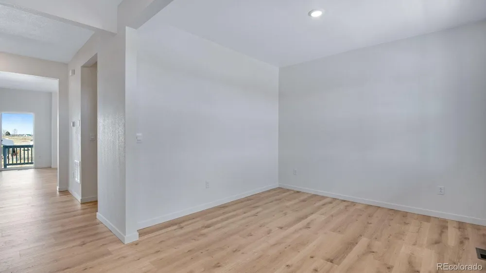 43092 Castle Stuart Street Elizabeth, CO 80107