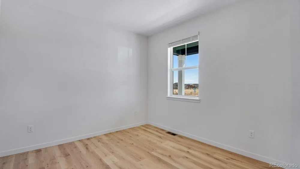 43092 Castle Stuart Street Elizabeth, CO 80107