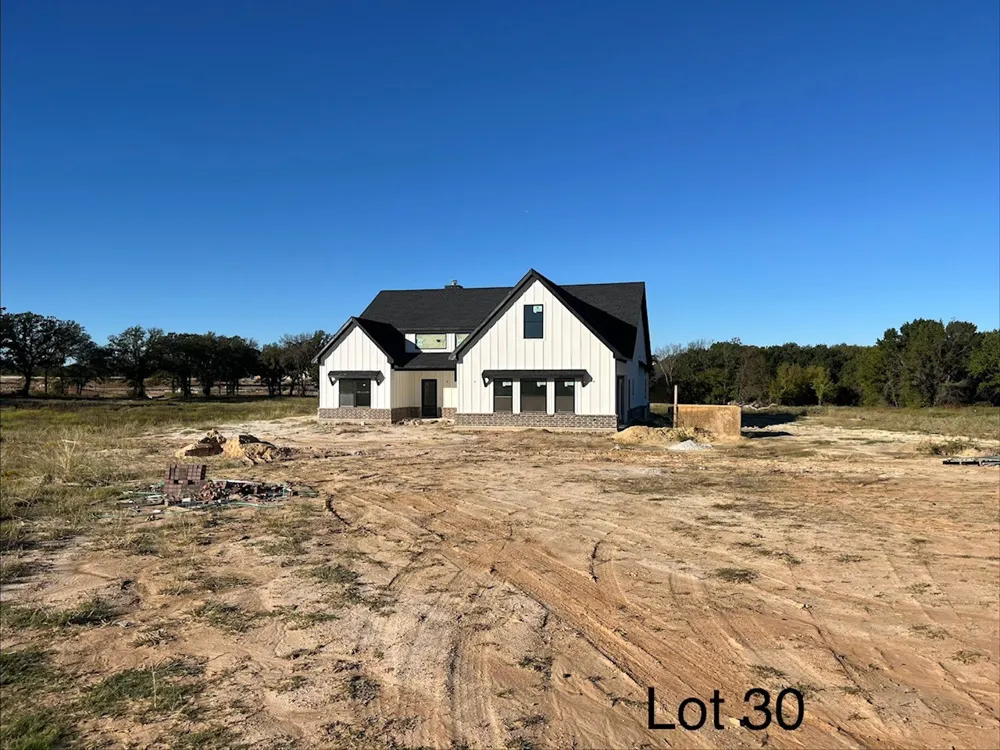 320 Jonny Boy Way Springtown, TX 76082