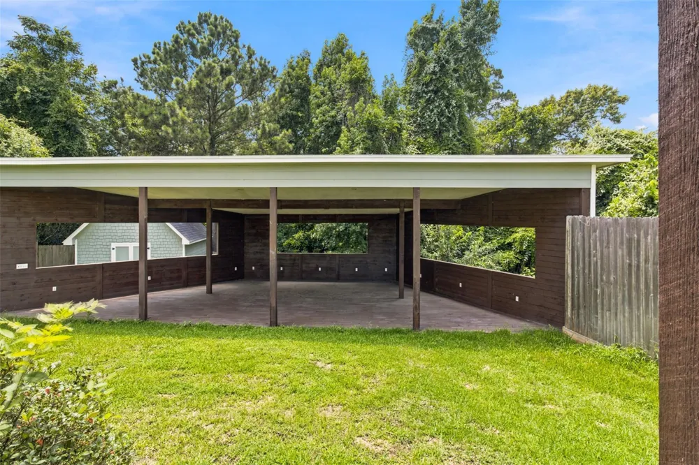 201 W Coco Loop Point Blank, TX 77364