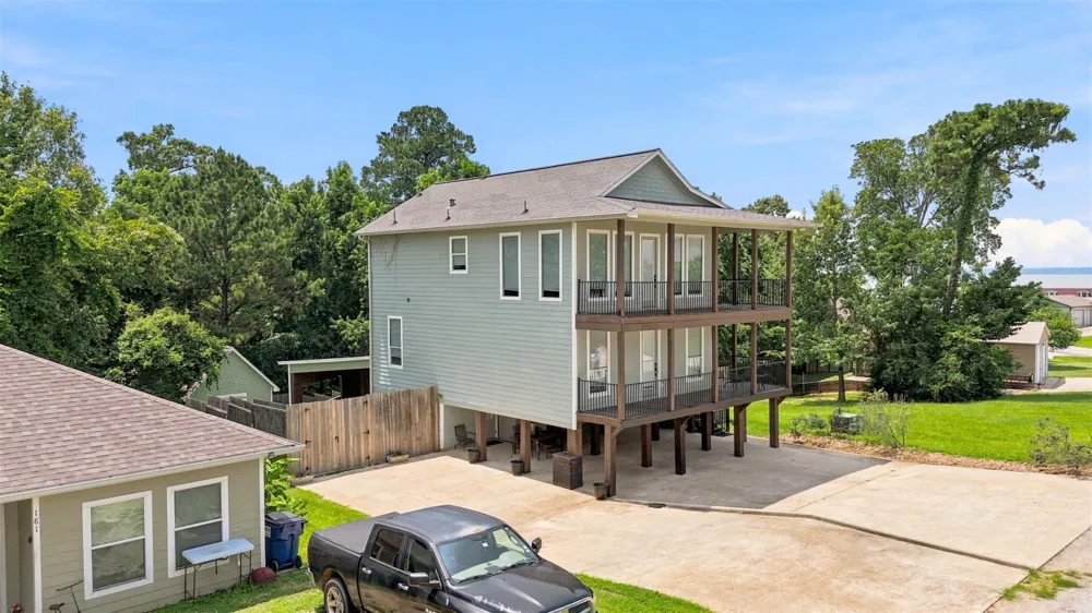 201 W Coco Loop Point Blank, TX 77364