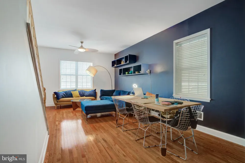 881 5TH STREET Philadelphia, PA 19123