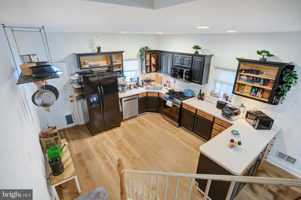 881 5TH STREET Philadelphia, PA 19123