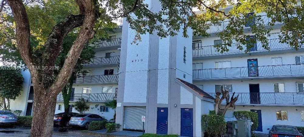 8710 Sherman Cir #403 Miramar, FL 33025