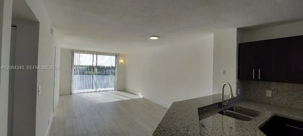 8710 Sherman Cir #403 Miramar, FL 33025