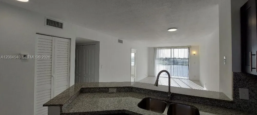 8710 Sherman Cir #403 Miramar, FL 33025
