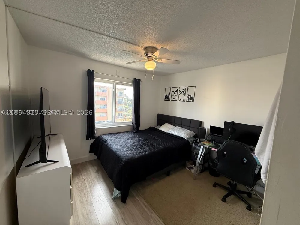 3536 NE 168th St #403 North Miami Beach, FL 33160