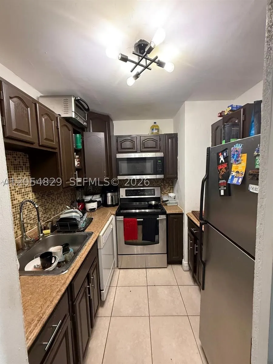3536 NE 168th St #403 North Miami Beach, FL 33160