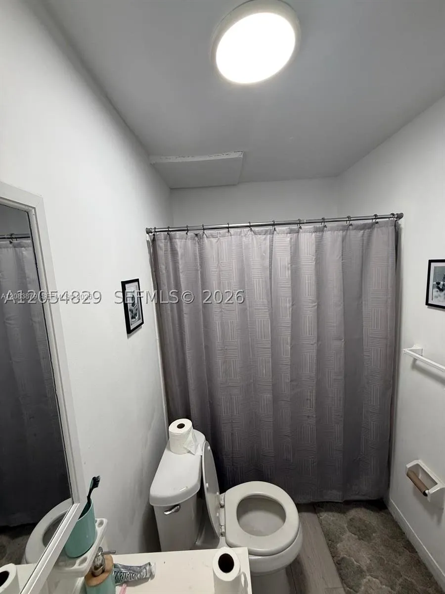 3536 NE 168th St #403 North Miami Beach, FL 33160
