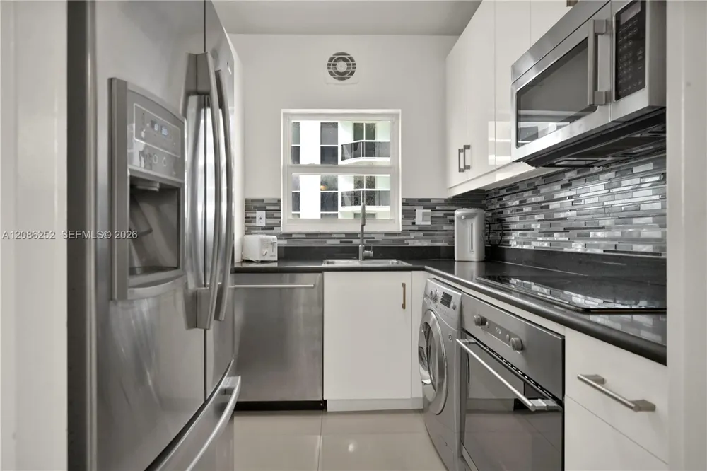 4747 Collins Ave #1008 Miami Beach, FL 33140