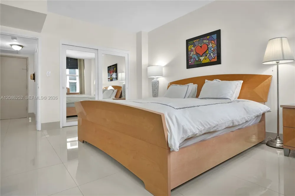 4747 Collins Ave #1008 Miami Beach, FL 33140