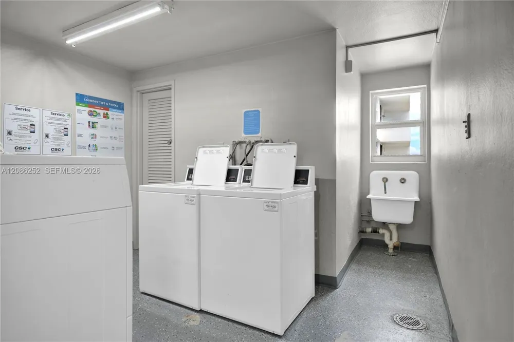 4747 Collins Ave #1008 Miami Beach, FL 33140