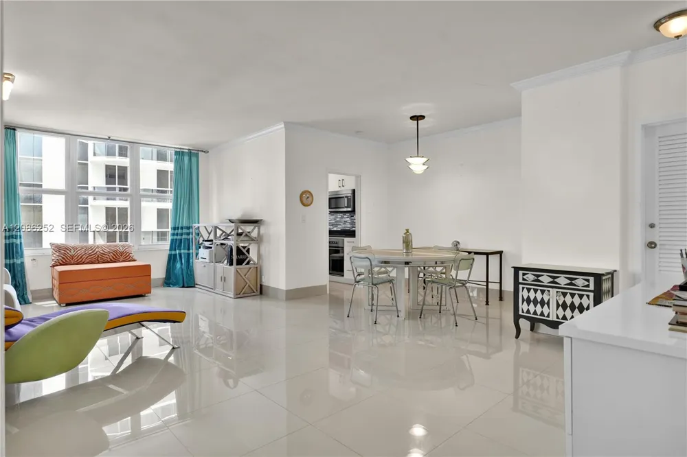 4747 Collins Ave #1008 Miami Beach, FL 33140