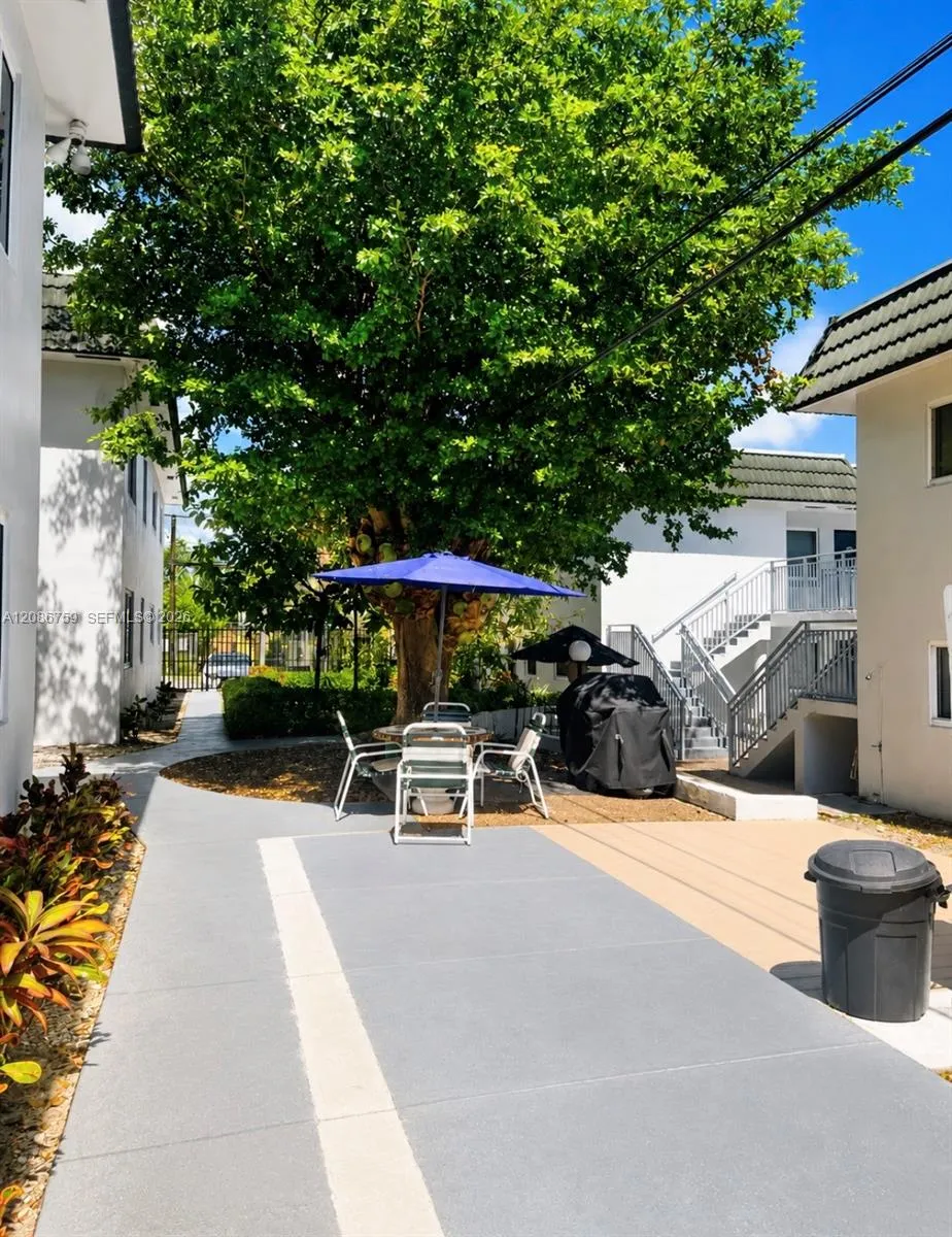 1000 SE 15th St #205 Fort Lauderdale, FL 33316